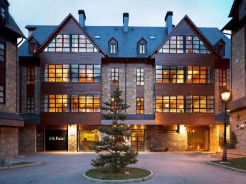 Eth Palai Lejlighedshotel Vielha Eksteriør billede