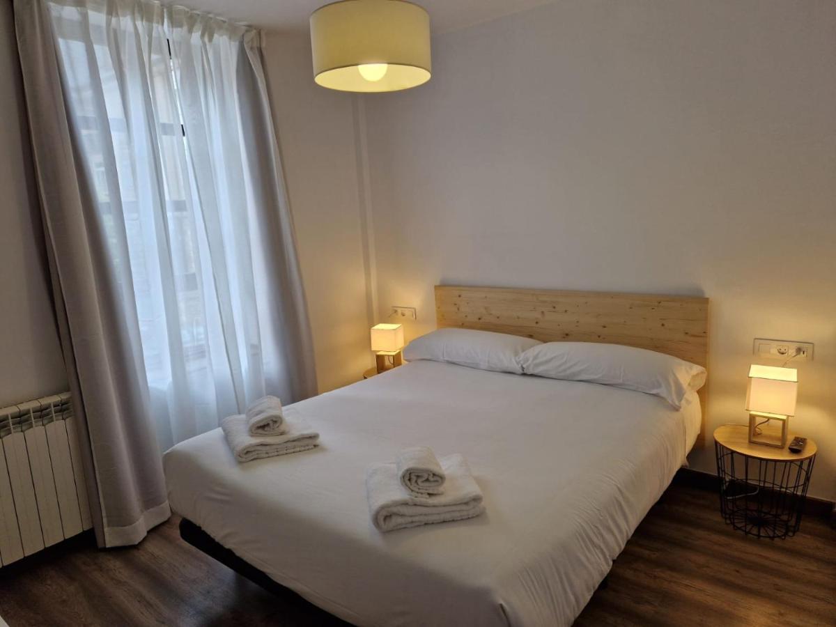 Eth Palai Lejlighedshotel Vielha Eksteriør billede