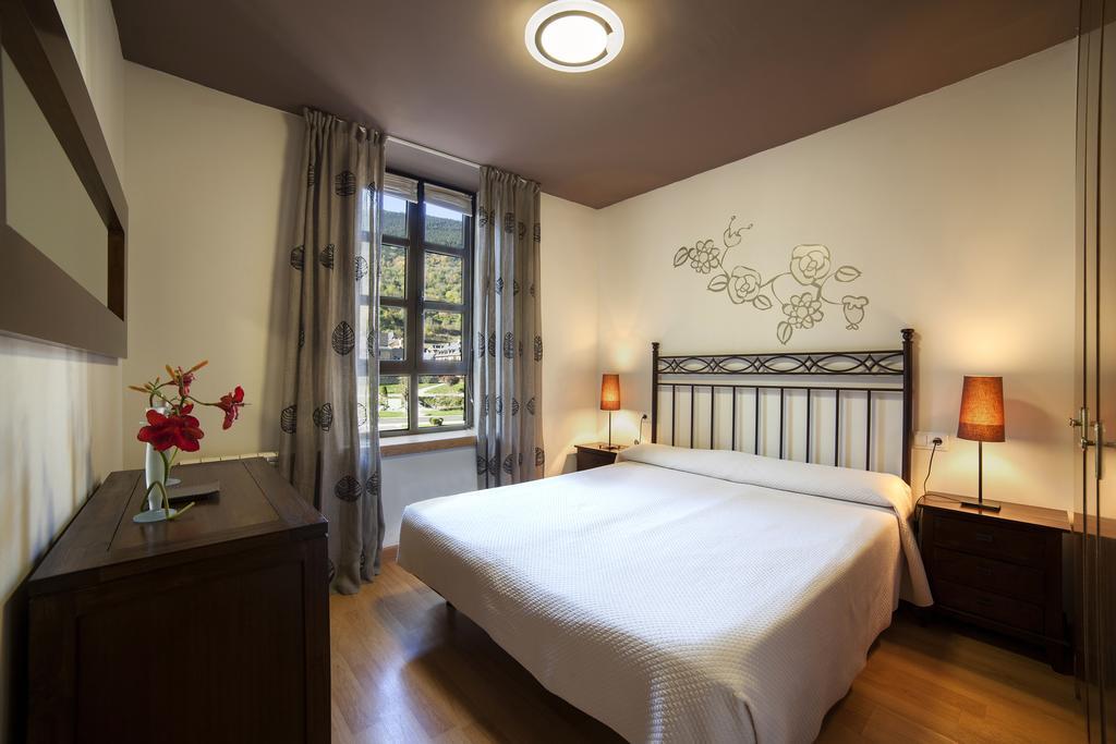 Eth Palai Lejlighedshotel Vielha Eksteriør billede